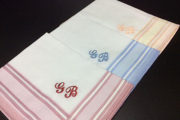 Taschentuch Gina mit Stickerei / Monogramm